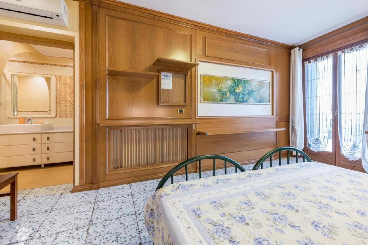 Casa Vacanze Baccolo Польпенацце-дель-Гарда Екстер'єр фото