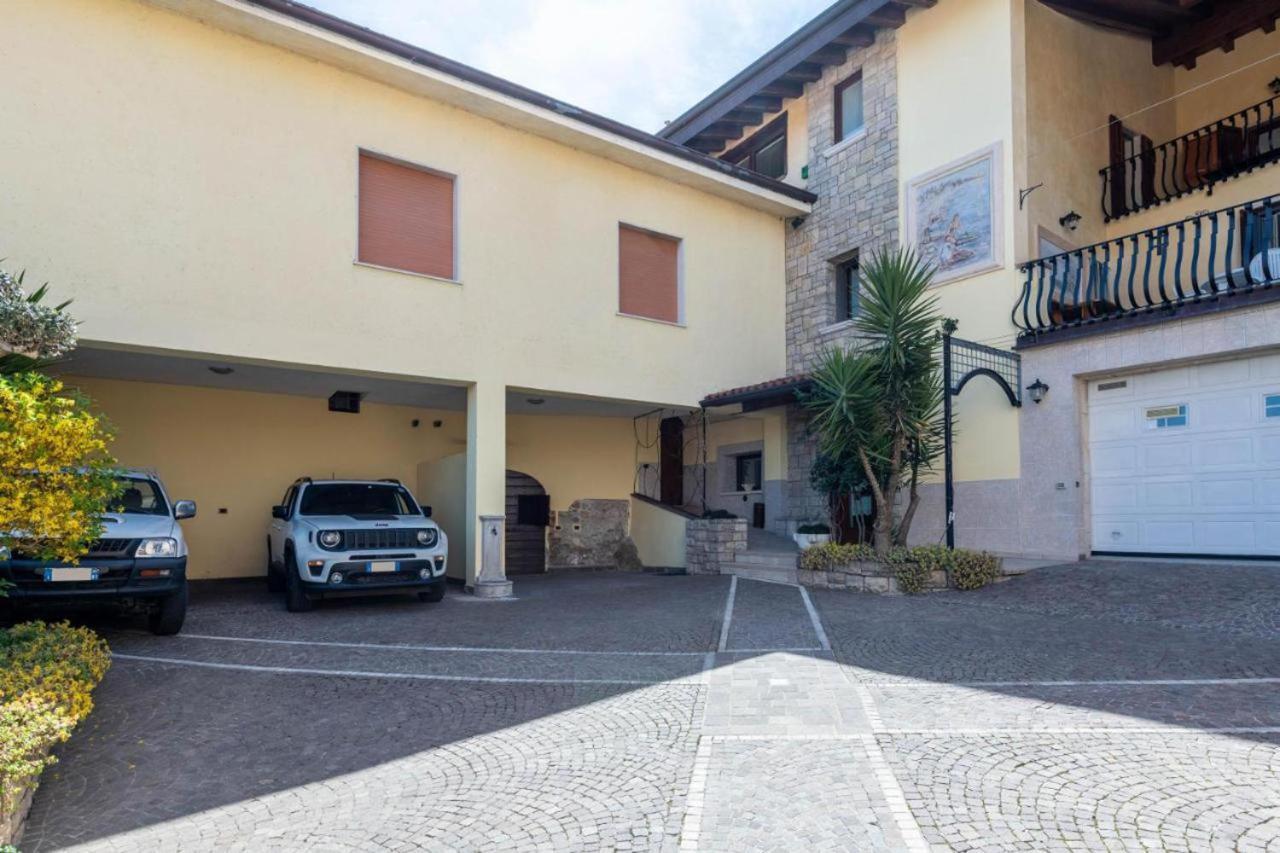 Casa Vacanze Baccolo Польпенацце-дель-Гарда Екстер'єр фото