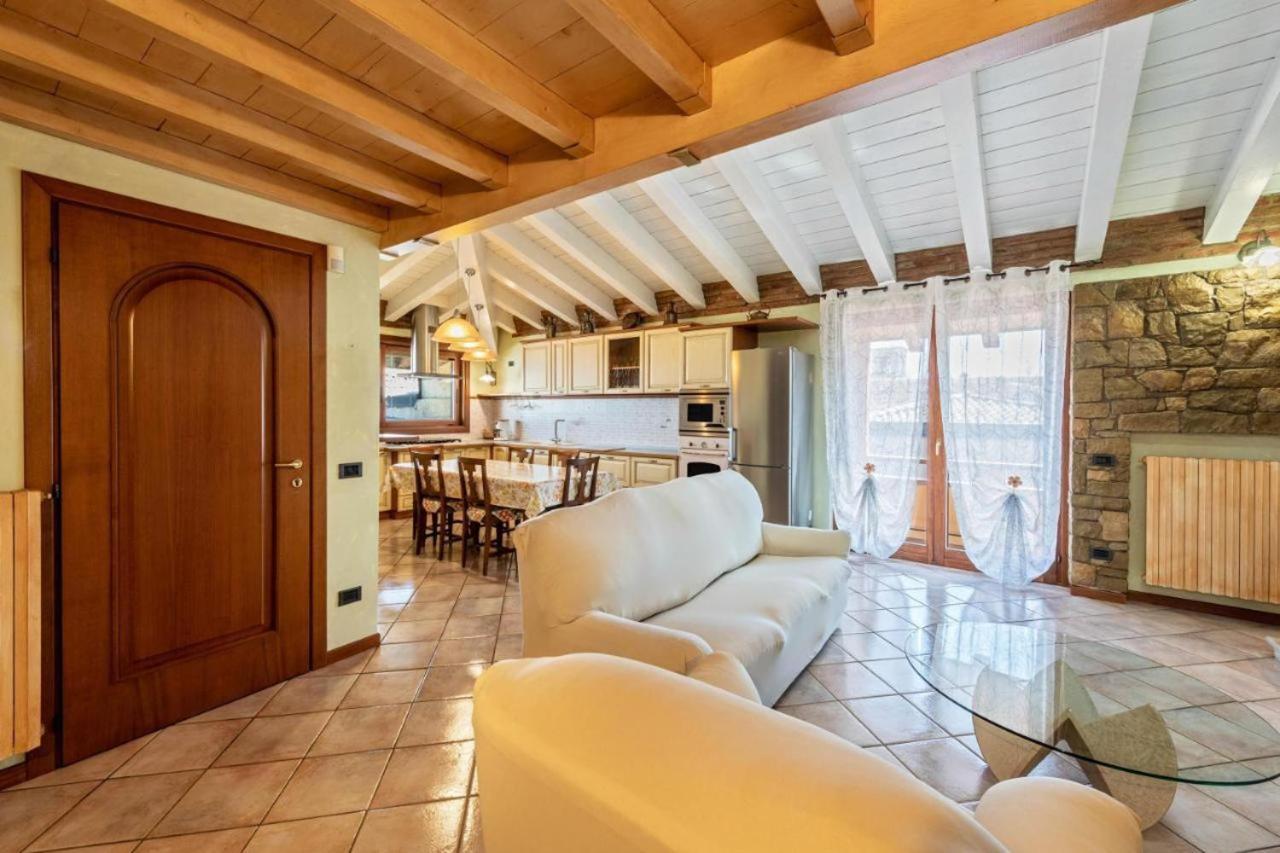 Casa Vacanze Baccolo Польпенацце-дель-Гарда Екстер'єр фото
